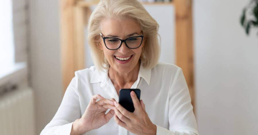 How Are Seniors Saving on Cell Phones in 2026?